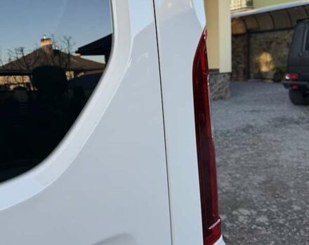 Белый Рено Трафик, объемом двигателя 1.6 л и пробегом 274 тыс. км за 18950 $, фото 35 на Automoto.ua