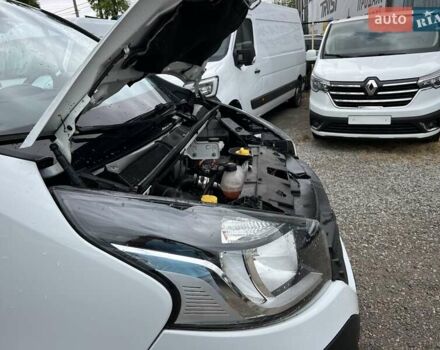 Білий Рено Трафік, об'ємом двигуна 1.6 л та пробігом 213 тис. км за 18600 $, фото 44 на Automoto.ua