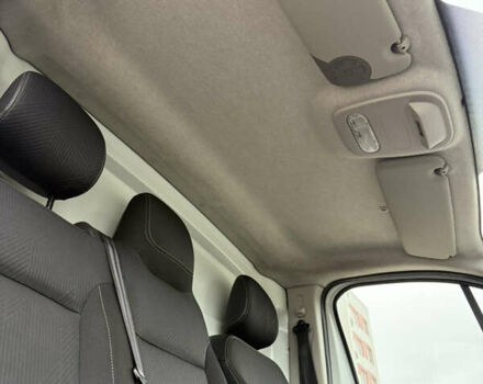 Белый Рено Трафик, объемом двигателя 1.6 л и пробегом 174 тыс. км за 14900 $, фото 27 на Automoto.ua