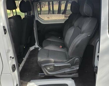 Белый Рено Трафик, объемом двигателя 1.6 л и пробегом 183 тыс. км за 16999 $, фото 16 на Automoto.ua