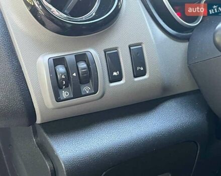 Белый Рено Трафик, объемом двигателя 1.6 л и пробегом 152 тыс. км за 15790 $, фото 27 на Automoto.ua