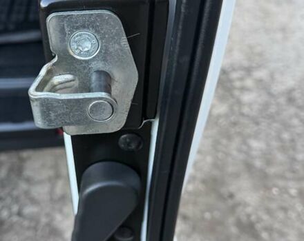 Белый Рено Трафик, объемом двигателя 1.6 л и пробегом 274 тыс. км за 18950 $, фото 126 на Automoto.ua