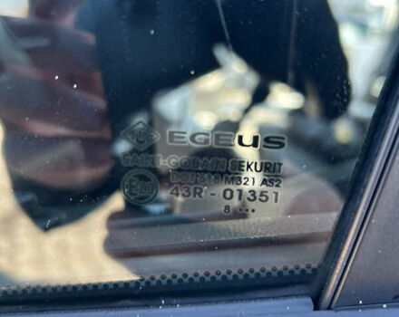 Белый Рено Трафик, объемом двигателя 1.6 л и пробегом 250 тыс. км за 16700 $, фото 23 на Automoto.ua