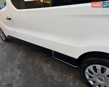 Белый Рено Трафик, объемом двигателя 1.6 л и пробегом 274 тыс. км за 18950 $, фото 7 на Automoto.ua