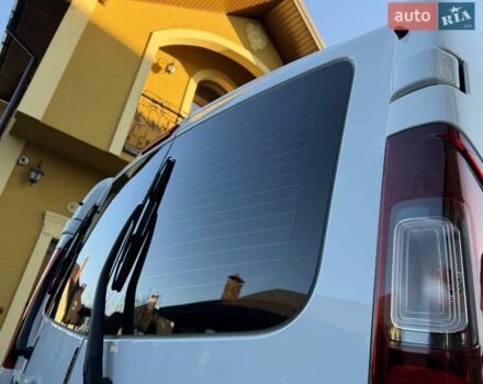 Белый Рено Трафик, объемом двигателя 1.6 л и пробегом 274 тыс. км за 18950 $, фото 40 на Automoto.ua