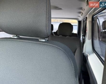 Белый Рено Трафик, объемом двигателя 1.6 л и пробегом 274 тыс. км за 18950 $, фото 67 на Automoto.ua