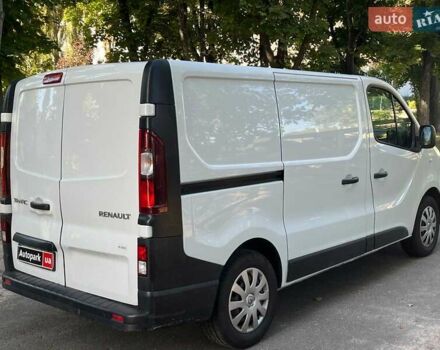 Белый Рено Трафик, объемом двигателя 1.6 л и пробегом 152 тыс. км за 15790 $, фото 10 на Automoto.ua