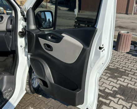 Белый Рено Трафик, объемом двигателя 1.6 л и пробегом 250 тыс. км за 16700 $, фото 16 на Automoto.ua