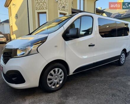 Белый Рено Трафик, объемом двигателя 1.6 л и пробегом 274 тыс. км за 18950 $, фото 2 на Automoto.ua