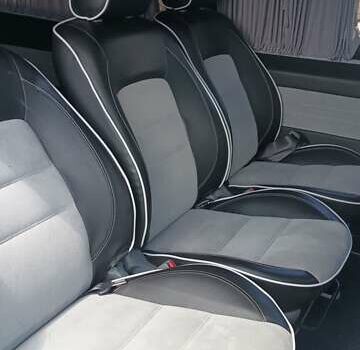 Белый Рено Трафик, объемом двигателя 1.6 л и пробегом 129 тыс. км за 15800 $, фото 5 на Automoto.ua