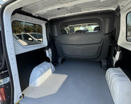 Белый Рено Трафик, объемом двигателя 1.6 л и пробегом 249 тыс. км за 19600 $, фото 25 на Automoto.ua