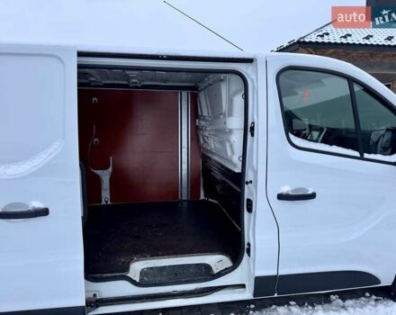 Белый Рено Трафик, объемом двигателя 1.6 л и пробегом 202 тыс. км за 12900 $, фото 34 на Automoto.ua
