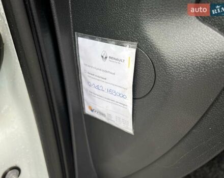 Білий Рено Трафік, об'ємом двигуна 1.6 л та пробігом 213 тис. км за 18600 $, фото 21 на Automoto.ua