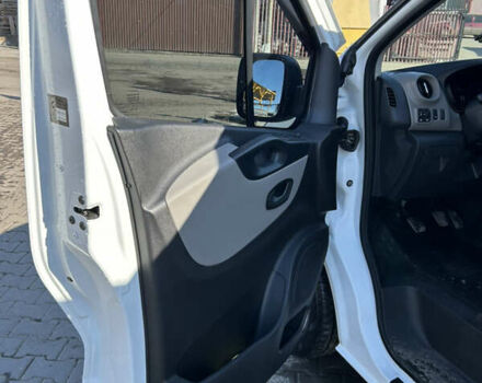 Белый Рено Трафик, объемом двигателя 1.6 л и пробегом 250 тыс. км за 16700 $, фото 12 на Automoto.ua