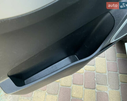 Белый Рено Трафик, объемом двигателя 1.6 л и пробегом 225 тыс. км за 15800 $, фото 10 на Automoto.ua