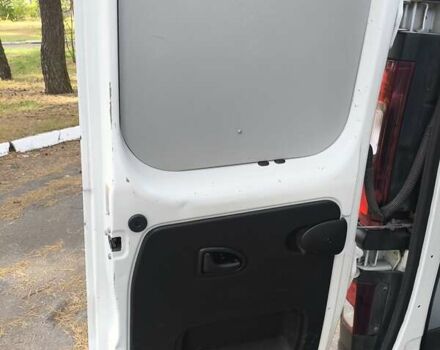 Белый Рено Трафик, объемом двигателя 1.6 л и пробегом 183 тыс. км за 16999 $, фото 8 на Automoto.ua