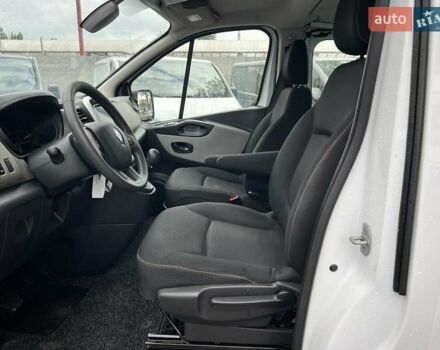 Білий Рено Трафік, об'ємом двигуна 1.6 л та пробігом 213 тис. км за 18600 $, фото 26 на Automoto.ua