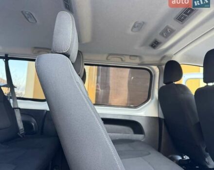 Белый Рено Трафик, объемом двигателя 1.6 л и пробегом 274 тыс. км за 18950 $, фото 81 на Automoto.ua