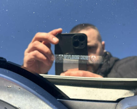 Белый Рено Трафик, объемом двигателя 1.6 л и пробегом 250 тыс. км за 16700 $, фото 22 на Automoto.ua