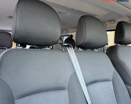 Белый Рено Трафик, объемом двигателя 1.6 л и пробегом 274 тыс. км за 18950 $, фото 85 на Automoto.ua