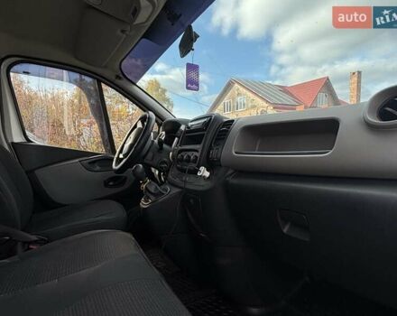 Білий Рено Трафік, об'ємом двигуна 1.6 л та пробігом 195 тис. км за 21300 $, фото 11 на Automoto.ua