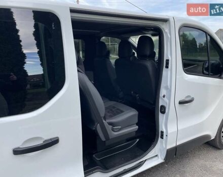 Белый Рено Трафик, объемом двигателя 1.6 л и пробегом 129 тыс. км за 17200 $, фото 12 на Automoto.ua