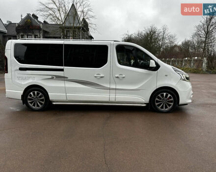 Белый Рено Трафик, объемом двигателя 2 л и пробегом 231 тыс. км за 25700 $, фото 24 на Automoto.ua