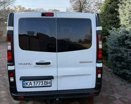 Белый Рено Трафик, объемом двигателя 2 л и пробегом 107 тыс. км за 24500 $, фото 1 на Automoto.ua