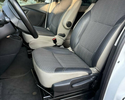 Белый Рено Трафик, объемом двигателя 2 л и пробегом 107 тыс. км за 24500 $, фото 12 на Automoto.ua