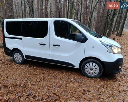 Белый Рено Трафик, объемом двигателя 1.6 л и пробегом 263 тыс. км за 15999 $, фото 44 на Automoto.ua