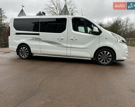 Белый Рено Трафик, объемом двигателя 2 л и пробегом 231 тыс. км за 25700 $, фото 8 на Automoto.ua