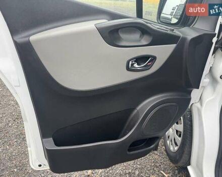 Білий Рено Трафік, об'ємом двигуна 1.6 л та пробігом 227 тис. км за 14000 $, фото 24 на Automoto.ua