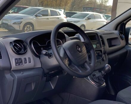 Белый Рено Трафик, объемом двигателя 1.6 л и пробегом 246 тыс. км за 17955 $, фото 9 на Automoto.ua