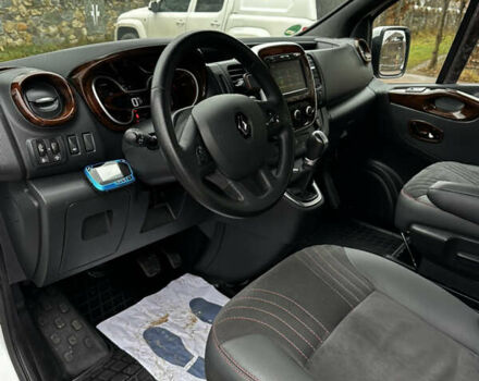 Белый Рено Трафик, объемом двигателя 2 л и пробегом 231 тыс. км за 25700 $, фото 26 на Automoto.ua