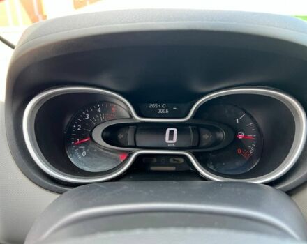 Белый Рено Трафик, объемом двигателя 1.6 л и пробегом 260 тыс. км за 18500 $, фото 11 на Automoto.ua