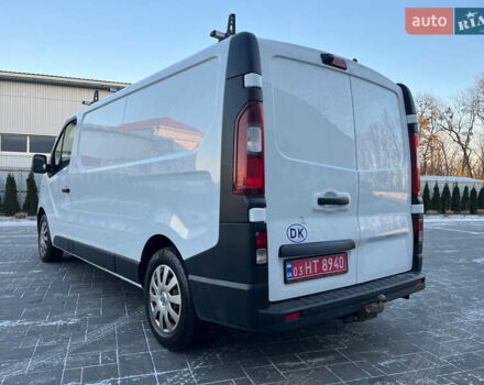 Белый Рено Трафик, объемом двигателя 2 л и пробегом 195 тыс. км за 16800 $, фото 5 на Automoto.ua