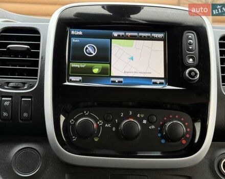 Белый Рено Трафик, объемом двигателя 1.6 л и пробегом 264 тыс. км за 18800 $, фото 66 на Automoto.ua