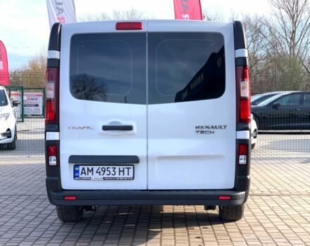 Белый Рено Трафик, объемом двигателя 1.6 л и пробегом 246 тыс. км за 17955 $, фото 5 на Automoto.ua