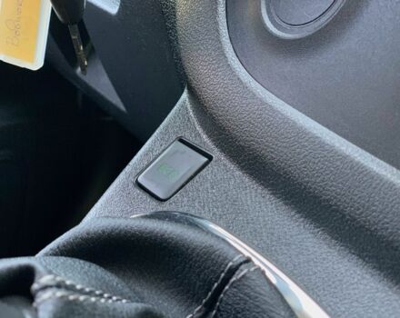 Белый Рено Трафик, объемом двигателя 1.6 л и пробегом 246 тыс. км за 17955 $, фото 18 на Automoto.ua