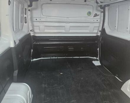 Белый Рено Трафик, объемом двигателя 1.6 л и пробегом 122 тыс. км за 16000 $, фото 19 на Automoto.ua