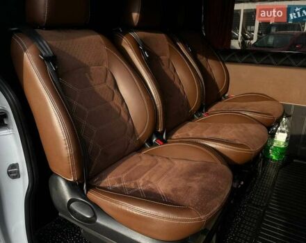 Белый Рено Трафик, объемом двигателя 1.6 л и пробегом 227 тыс. км за 17700 $, фото 13 на Automoto.ua