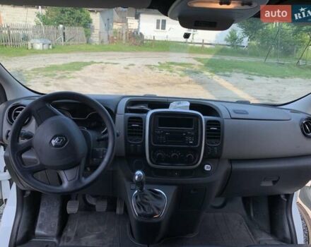 Білий Рено Трафік, об'ємом двигуна 1.6 л та пробігом 225 тис. км за 16800 $, фото 7 на Automoto.ua