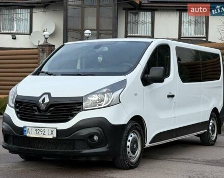Белый Рено Трафик, объемом двигателя 1.6 л и пробегом 264 тыс. км за 18800 $, фото 4 на Automoto.ua