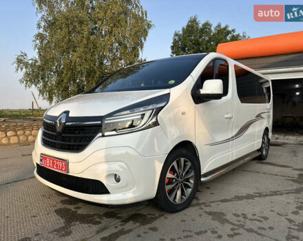 Белый Рено Трафик, объемом двигателя 2 л и пробегом 230 тыс. км за 25400 $, фото 28 на Automoto.ua