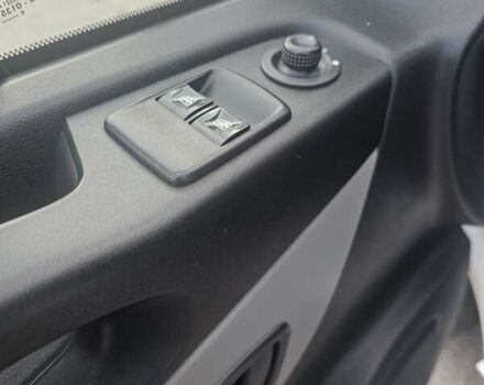 Белый Рено Трафик, объемом двигателя 1.6 л и пробегом 122 тыс. км за 16000 $, фото 10 на Automoto.ua