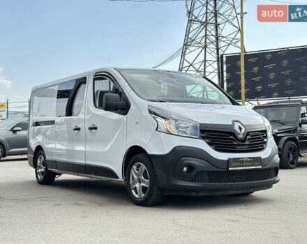 Белый Рено Трафик, объемом двигателя 1.6 л и пробегом 225 тыс. км за 17900 $, фото 8 на Automoto.ua