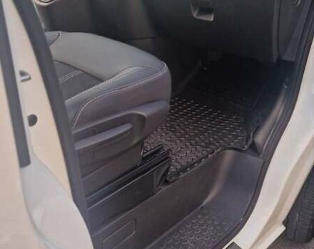 Белый Рено Трафик, объемом двигателя 2 л и пробегом 162 тыс. км за 26000 $, фото 16 на Automoto.ua