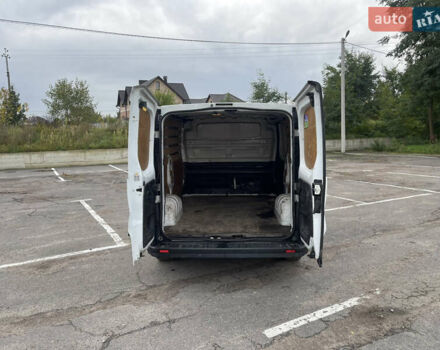 Белый Рено Трафик, объемом двигателя 1.6 л и пробегом 277 тыс. км за 12500 $, фото 10 на Automoto.ua
