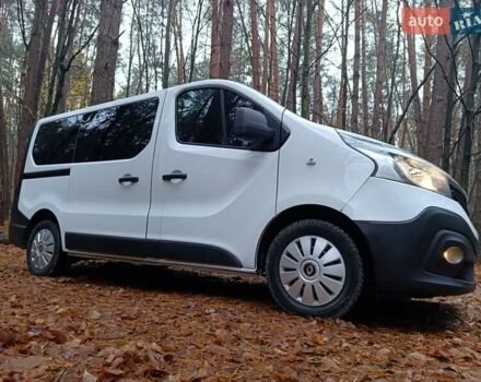 Белый Рено Трафик, объемом двигателя 1.6 л и пробегом 263 тыс. км за 15999 $, фото 43 на Automoto.ua