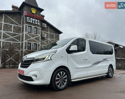 Белый Рено Трафик, объемом двигателя 2 л и пробегом 231 тыс. км за 25700 $, фото 3 на Automoto.ua